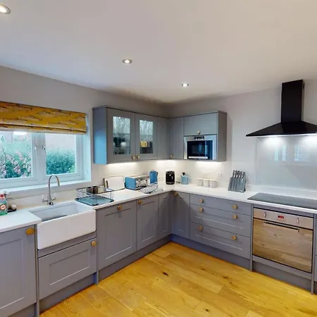 Sailaway At The Bay Filey, Sleeps 8-10, Pet-free