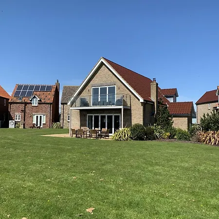 Semesterbostad Sailaway At The Bay Filey, Sleeps 8-10, Pet-free Filey