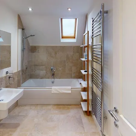 Sailaway At The Bay Filey, Sleeps 8-10, Pet-free *