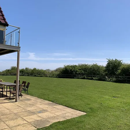 Dom wakacyjny Sailaway At The Bay Filey, Sleeps 8-10, Pet-free *