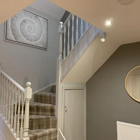 Sailaway At The Bay Filey, Sleeps 8-10, Pet-free Filey
