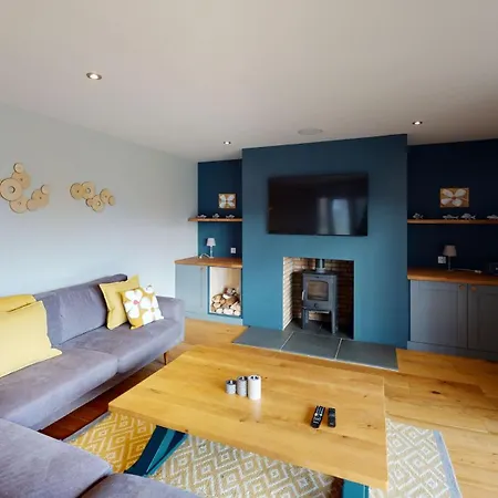 Дом отдыха Sailaway At The Bay Filey, Sleeps 8-10, Pet-free