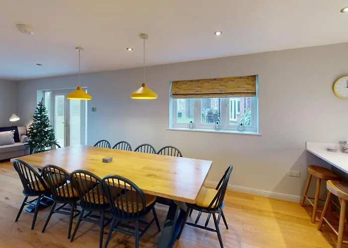 Sailaway At The Bay Filey, Sleeps 8-10, Pet-free * Filey