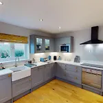Sailaway At The Bay Filey, Sleeps 8-10, Pet-free