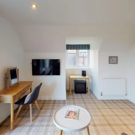Sailaway At The Bay Filey, Sleeps 8-10, Pet-free